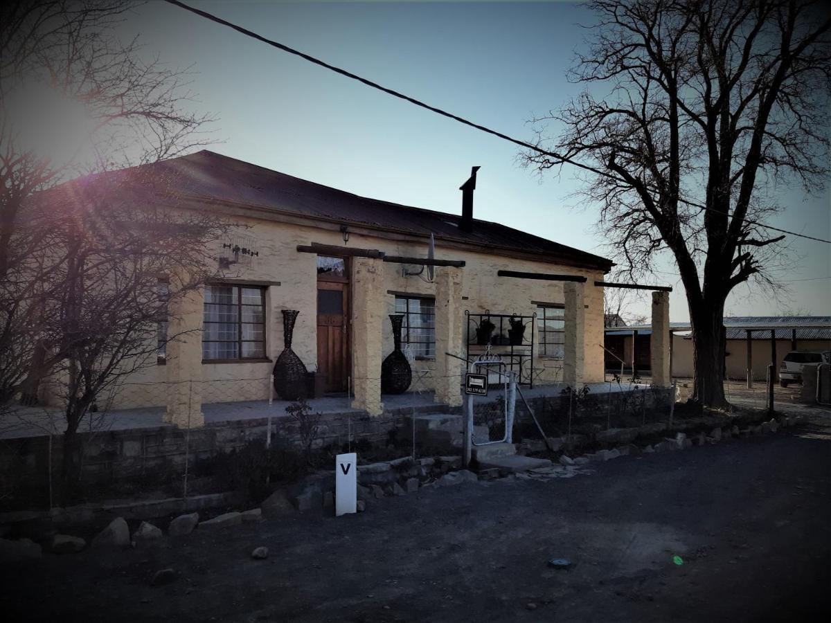 Sutherland Guest House Esterno foto