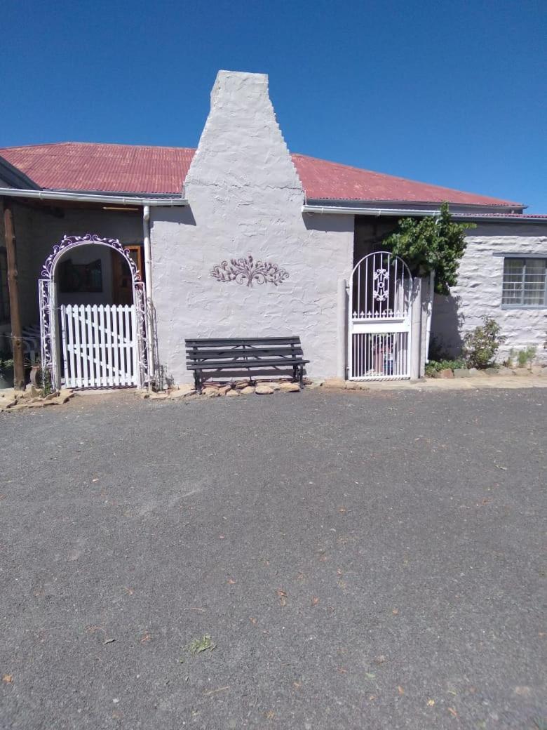 Sutherland Guest House Esterno foto