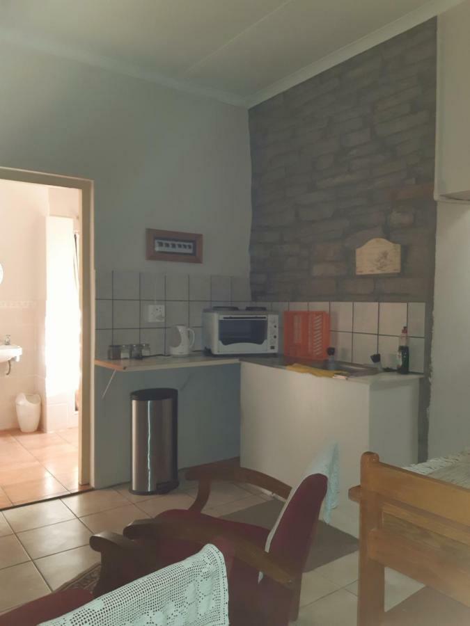 Sutherland Guest House Esterno foto
