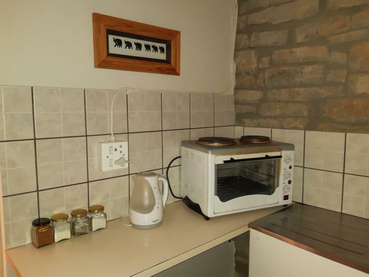 Sutherland Guest House Esterno foto