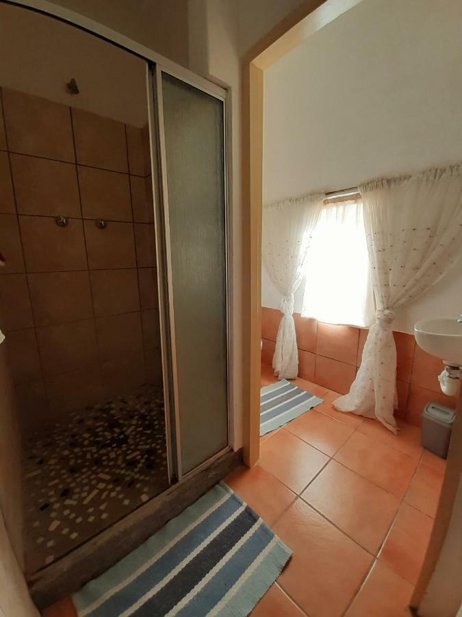 Sutherland Guest House Esterno foto